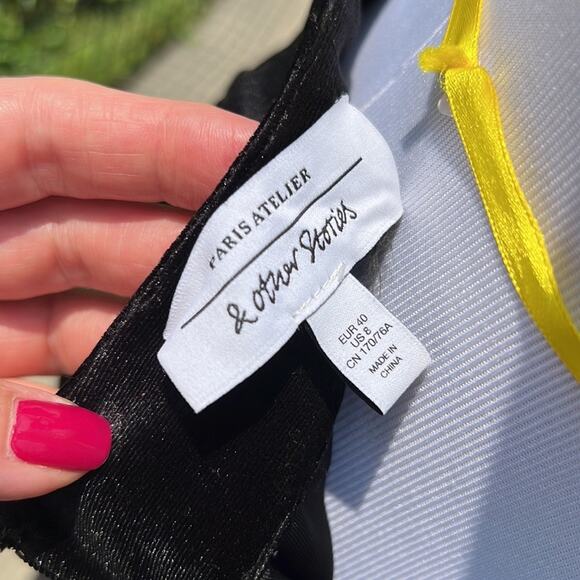 & Other Stories Black Velvet Ruched Mini Skirt - Picture 9 of 11